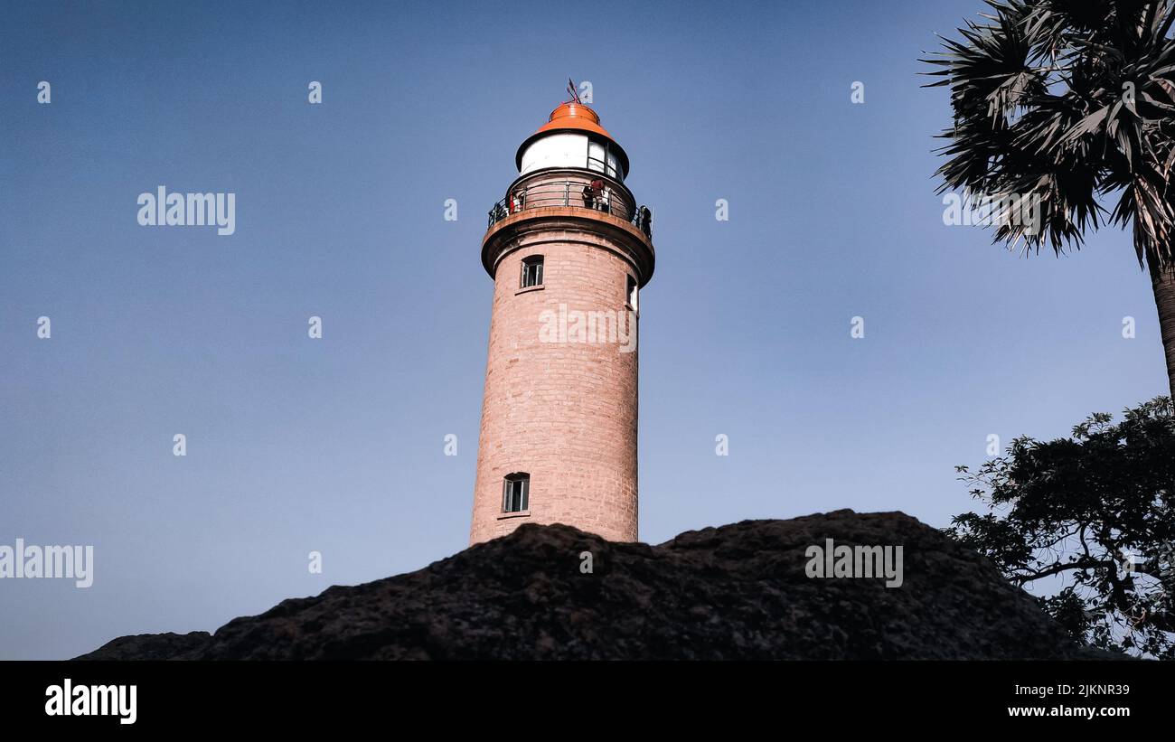 Mahabalipuram Light House eines der ältesten und beliebtesten Touristenziele in Mahabalipuram, Tamil Nadu, Südindien Stockfoto