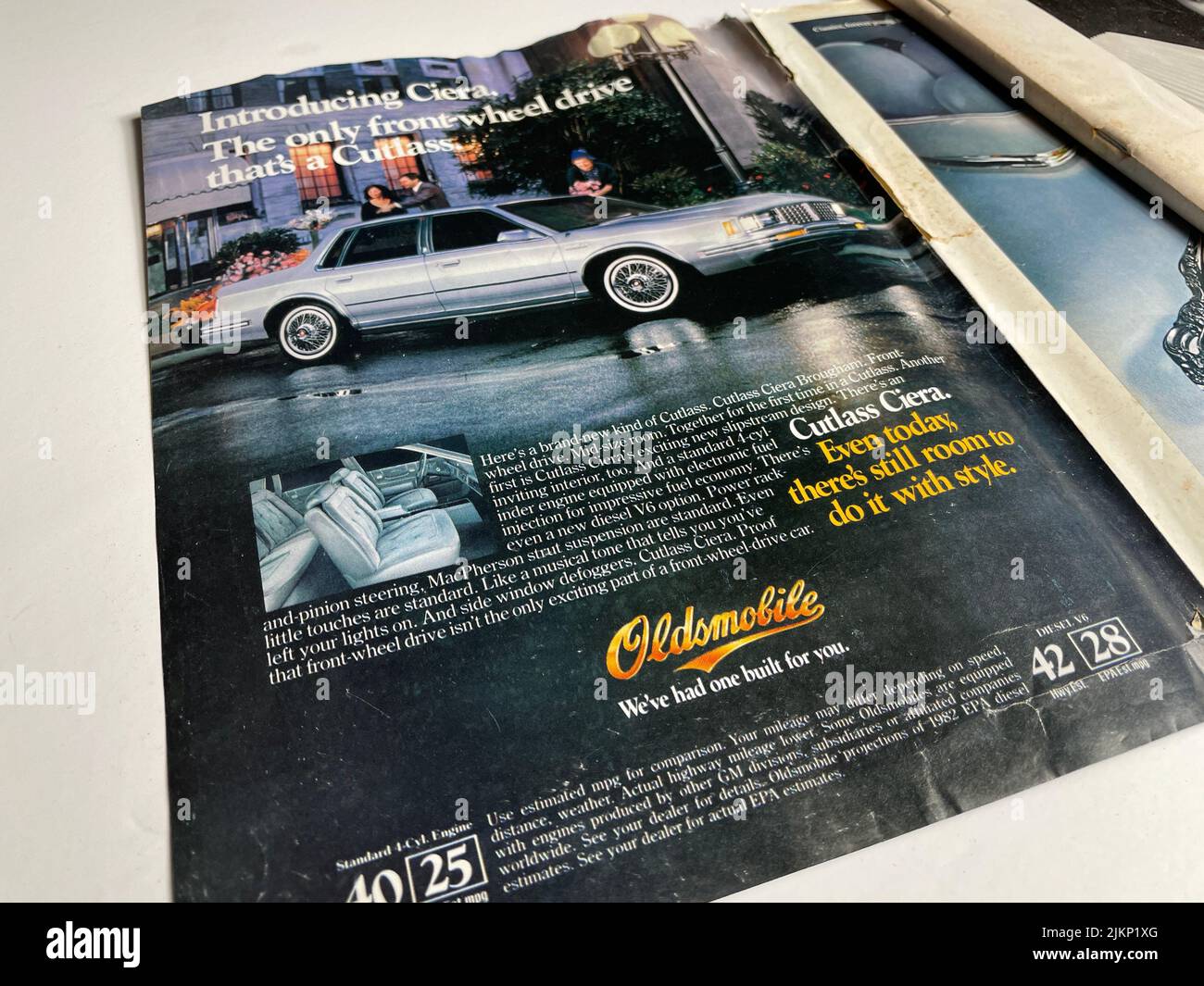 Eine Magazinseite über ein Oldsmobile Auto Stockfoto