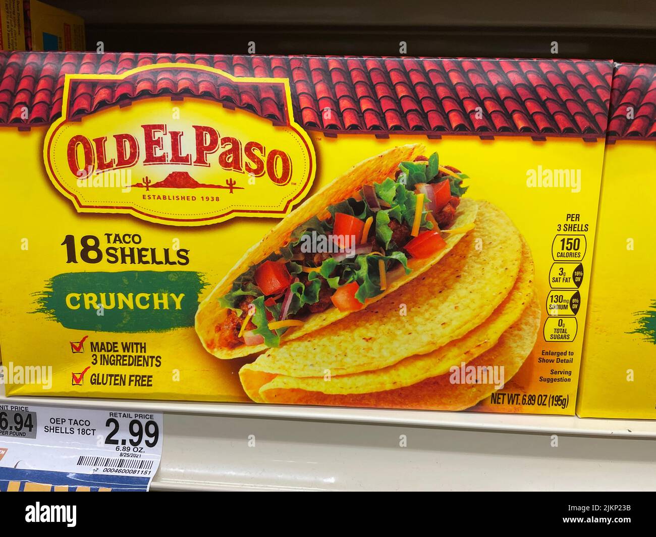 Eine Nahaufnahme eines Taco-Kits aus dem alten El Paso im Laden Stockfoto