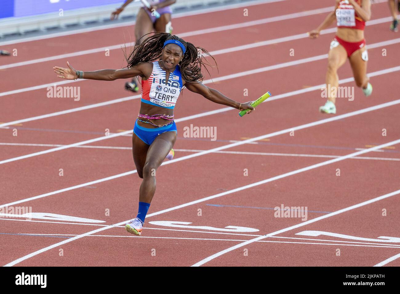 Twanisha Terry (USA) überquert die Ziellinie der 4 x 100 Meter langen Staffel und gewann in einer Weltführzeit von 41,14 während der Nachmittagssession am 9. Tag Stockfoto