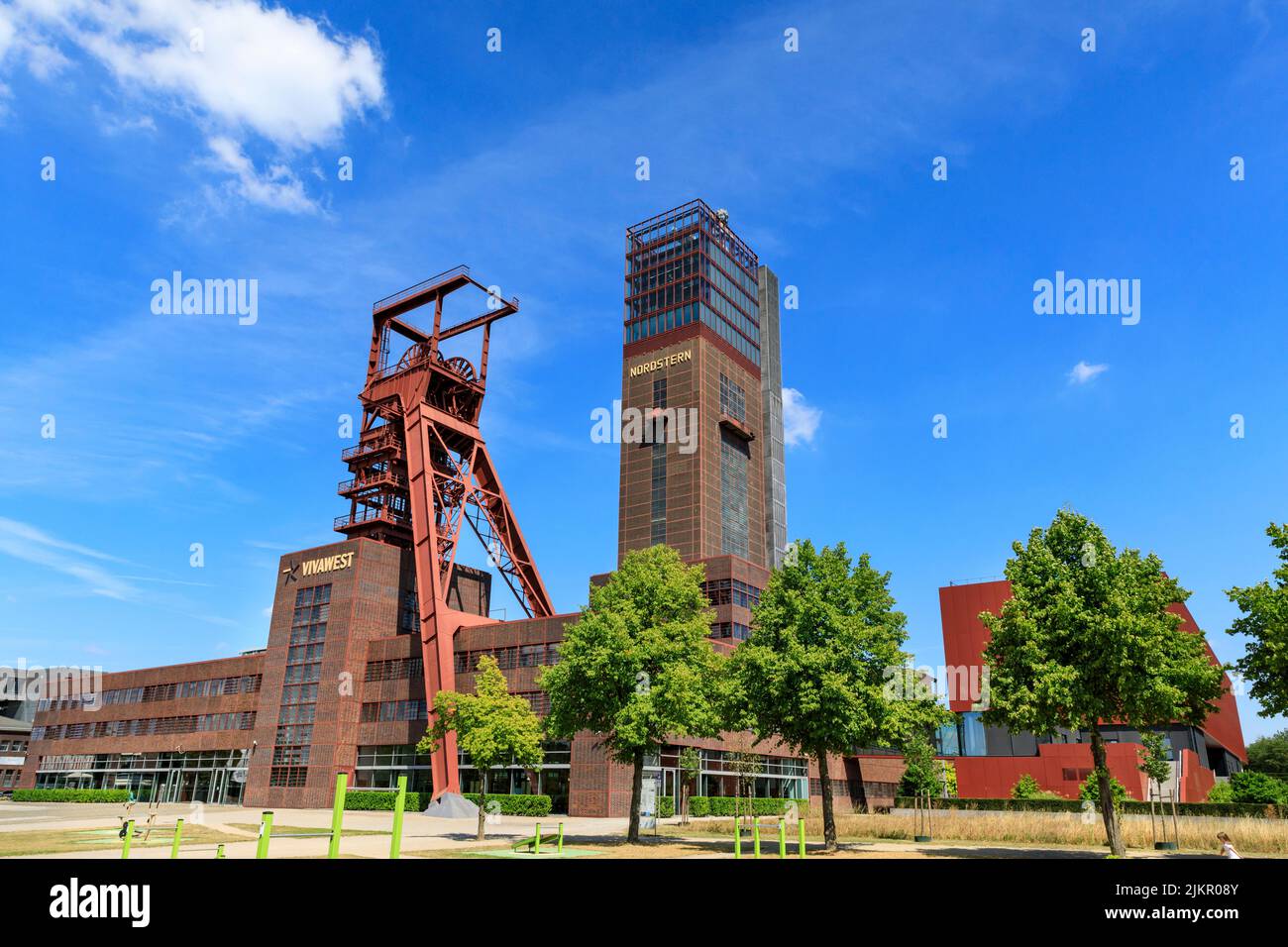 Zeche Nordstern, ehemaliges Steinkohlebergwerk mit Schachtwickelturm in Gelsenkirchen Horst, NRW, Deutschland Stockfoto