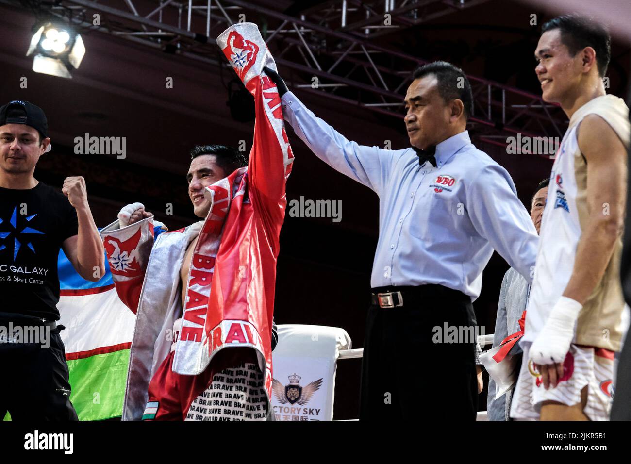 Ho Tram, Vietnam - Juli 30. 2022: Nazarov Olimjon gegen Bienvenido Ligas, WBO Flyweight Titelverteig. Stockfoto