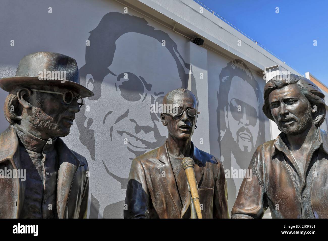 112 das Bienengees-Wandbild und Statuen der Brüder Gibb. Redcliffe-Australien. Stockfoto