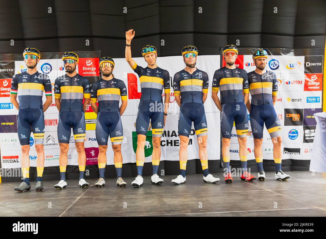 Chelm, Lubelskie, Polen - 31. Juli 2022: 79 Tour de Pologne, Präsentation des Teams von Novo Nordisk Stockfoto