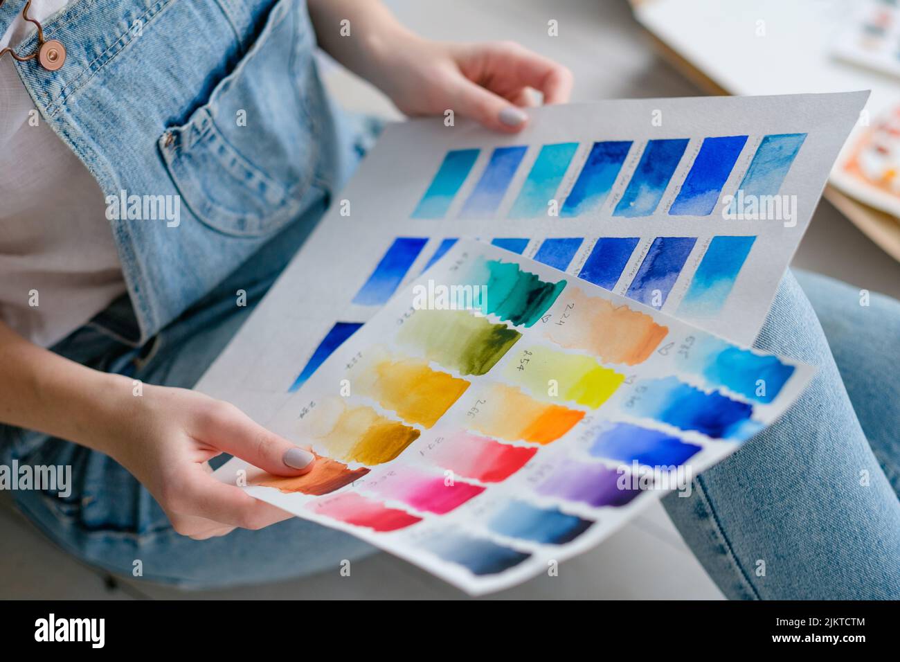 Tinte mischen Papier Farbpalette zeichnen Aquarellfarbe Stockfoto