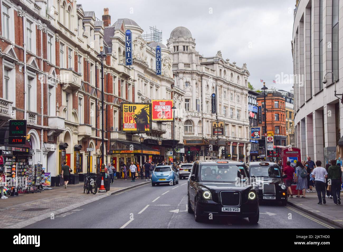 London, Großbritannien 3.. August 2022. Theater auf der Shaftesbury Avenue im West End, Tagesansicht. Stockfoto