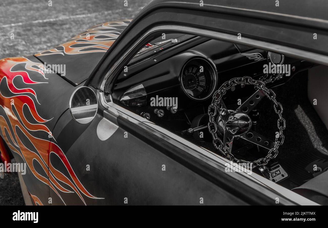 Ein abstraktes Lenkrad eines Hot-Rod-Autos Stockfoto