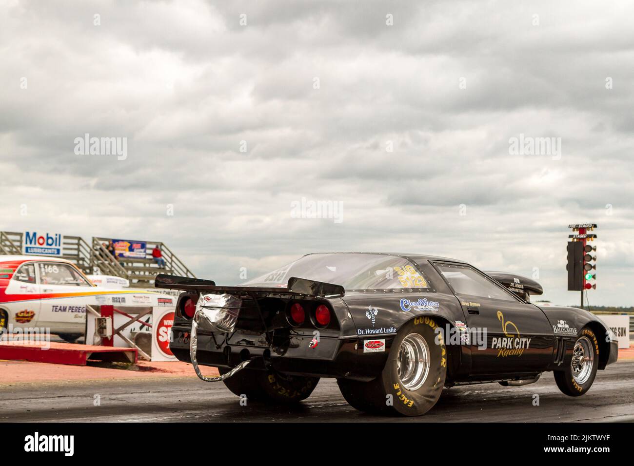 Der Start eines Schlepprennens auf dem Gimli-Motorsportweg 2013 Stockfoto