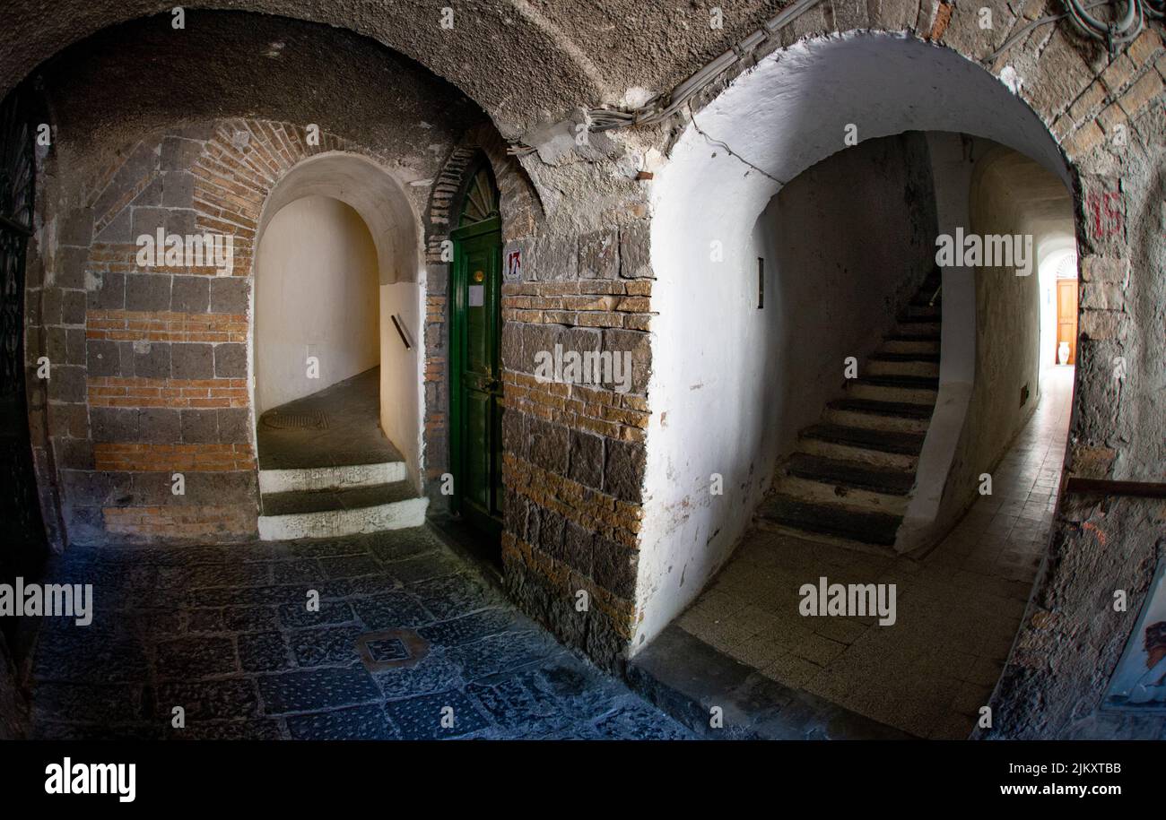 Enge Gassen mit vielen Treppen in Positano Italien Stockfoto