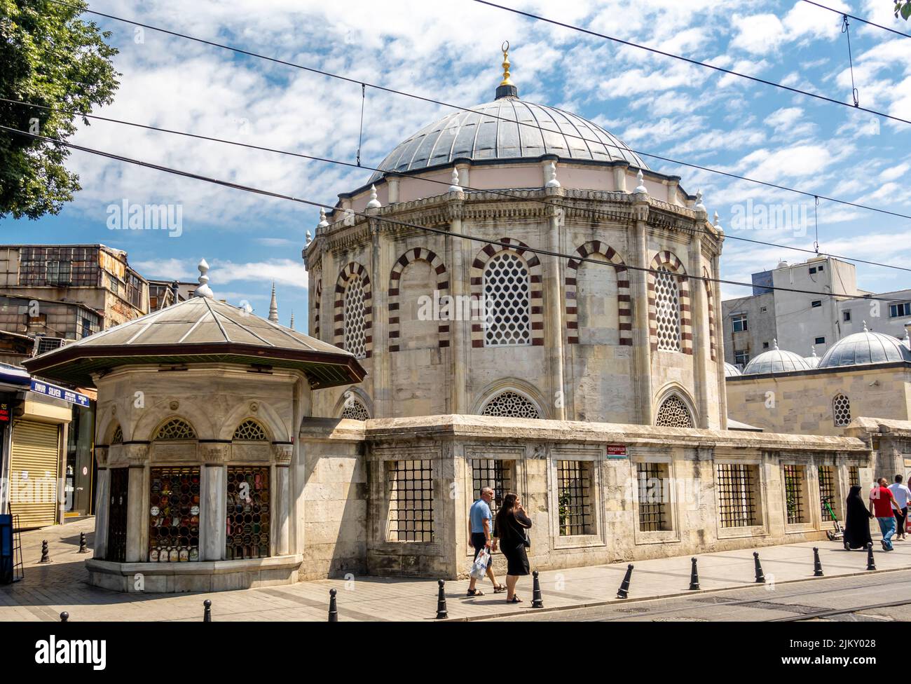 Koca Sinan Pasa Moschee Komplex (Koca Sinan Paşa Külliyesi) - Gebäudekomplex in Fatih, Istanbul, Türkei Stockfoto
