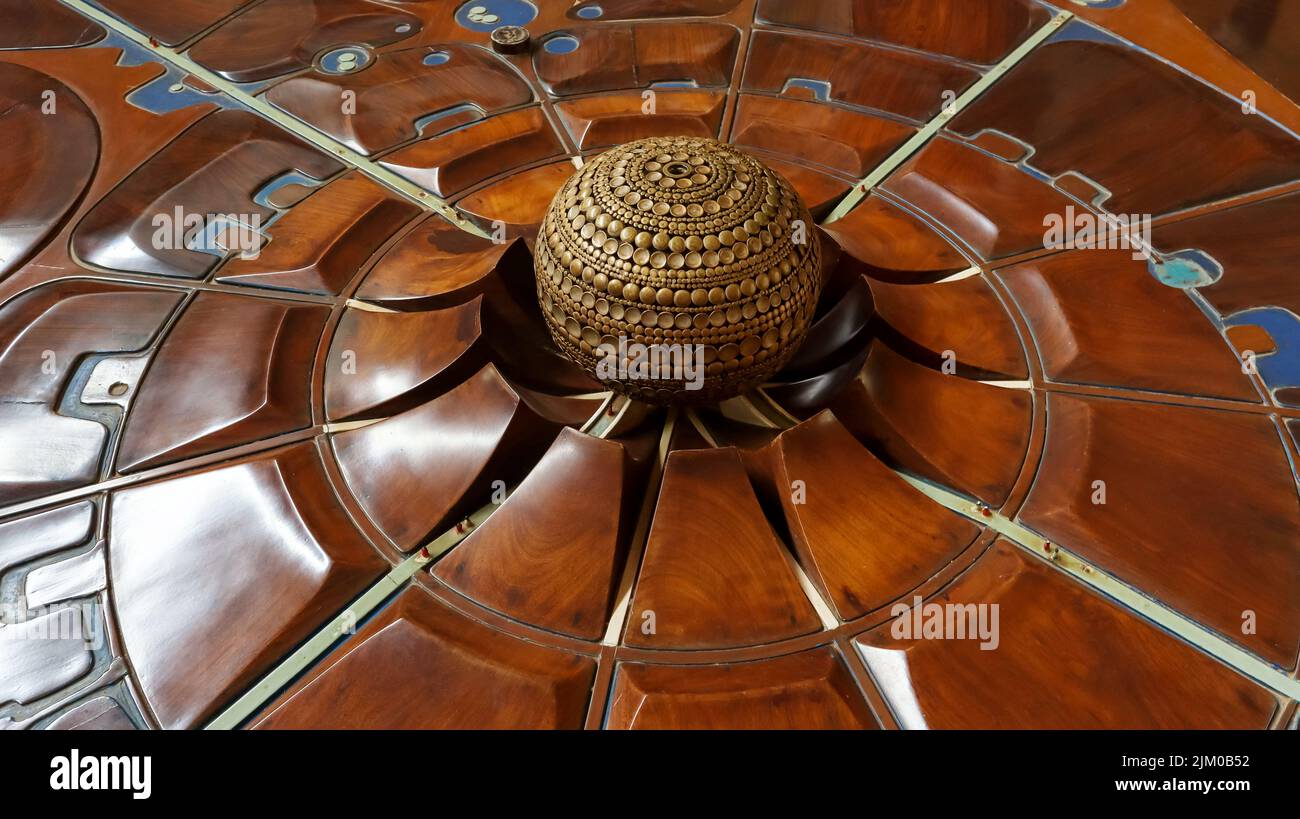 Modellnachbildung des Matrimandir-Zentrums in Auroville, Tamilnadu, Indien. Stockfoto