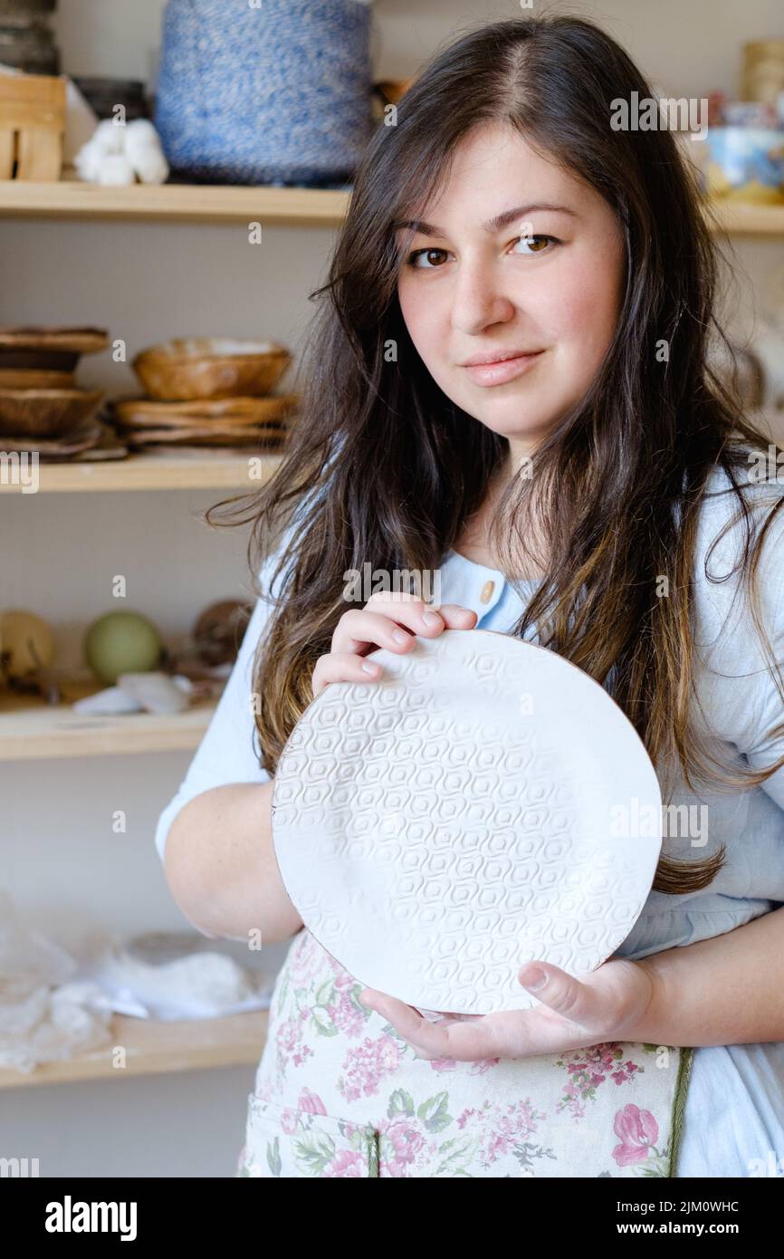 Töpferei Handwerk Hobby handwerkliche handgemachte Teller Stockfoto