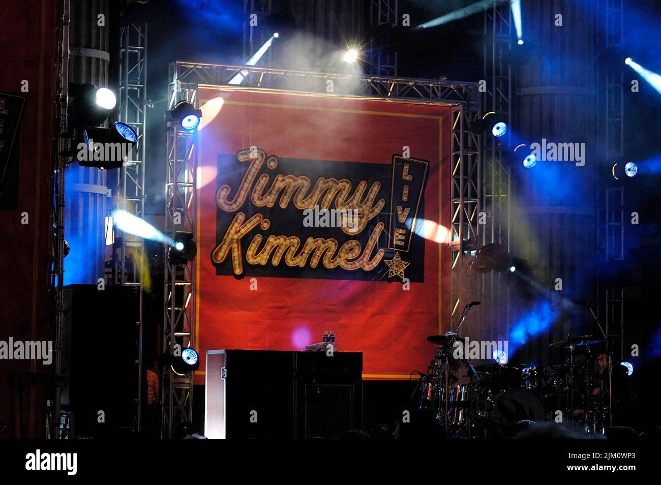 Das „Jimmy Kimmel Live“-Logo auf einer Produktionsbühne hinter dem Hollywood Blvd in Hollywood, Los Angeles, Kalifornien Stockfoto