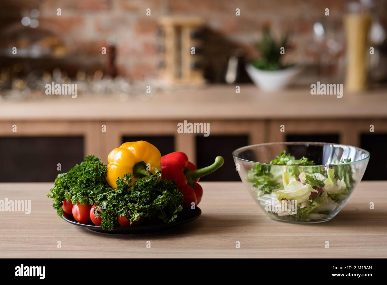Vegan essen gesunde Bio-Lebensmittel Salat Gemüse Stockfoto