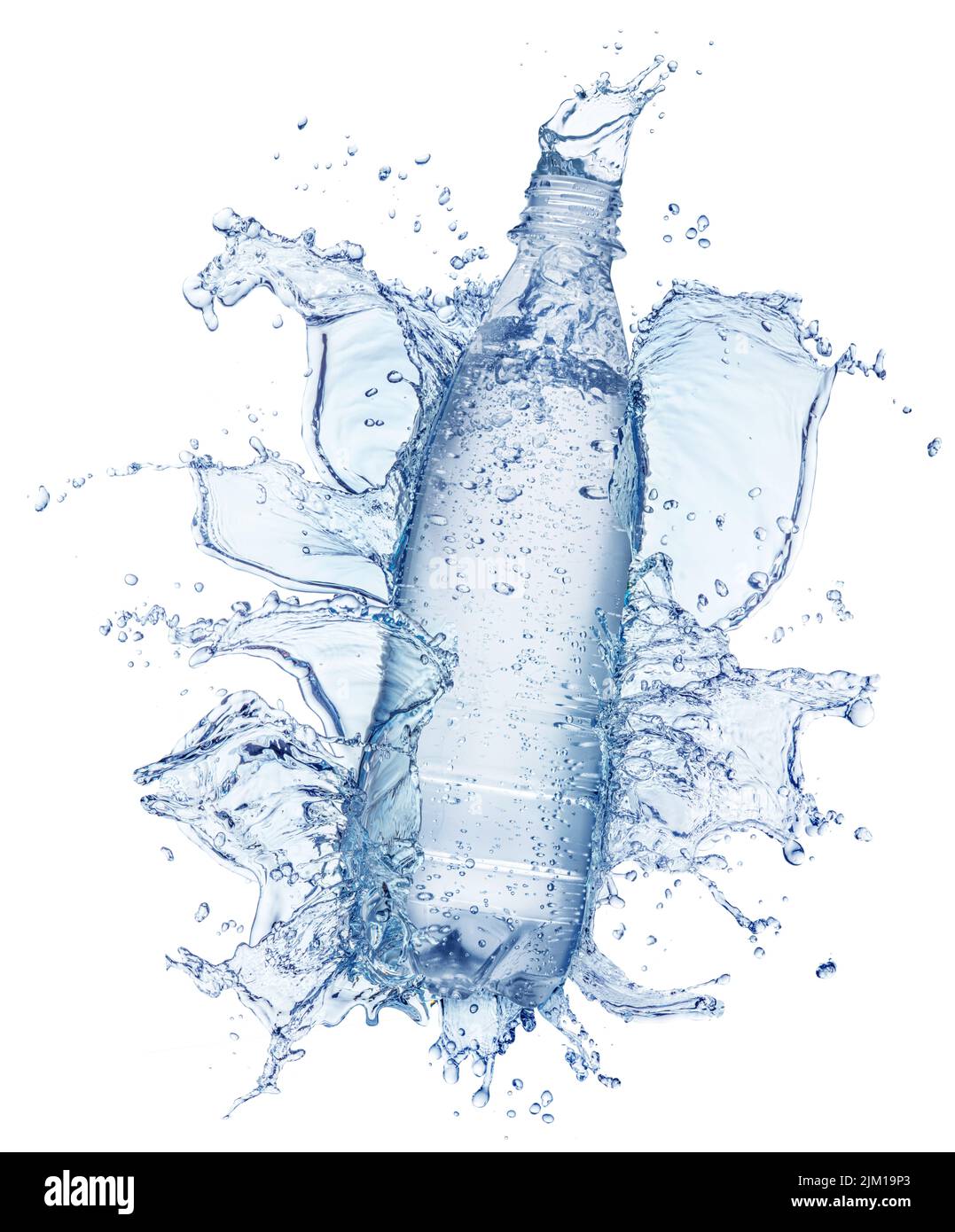 Flasche Wasser im Wasser Splash und Wasser Splash Krone oben. Datei enthält Beschneidungspfad. Stockfoto