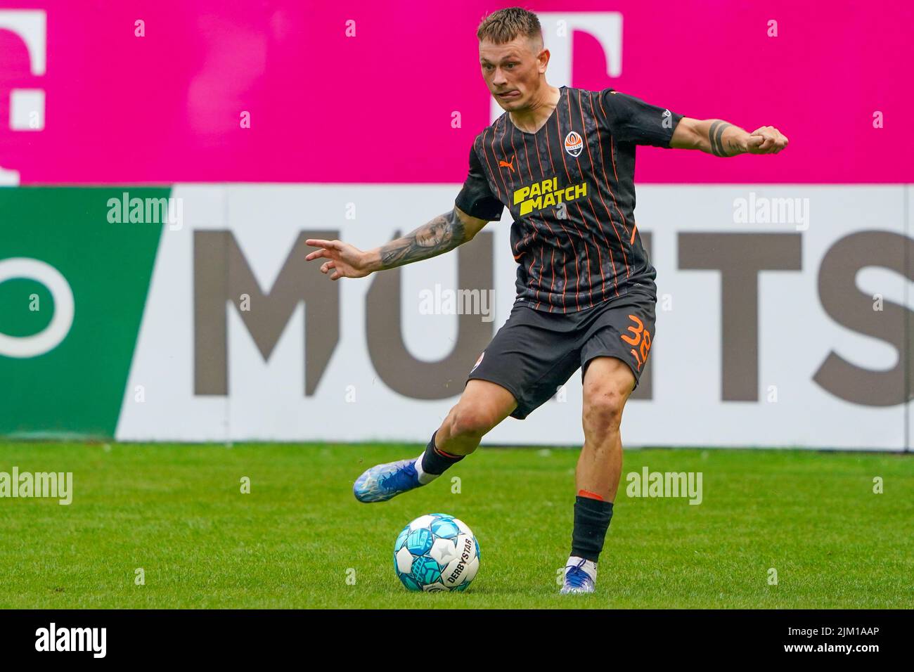 UTRECHT, NIEDERLANDE - 30. JULI: Vladyslav Vakula von Shakhtar Donetsk während des Vorsaison-Freundschaftsspiel zwischen FC Utrecht und FK Sjachtar Donetsk am 30. Juli 2022 im Stadion Galgenwaard in Utrecht, Niederlande (Foto: Joris Verwijst/Orange Picts) Stockfoto