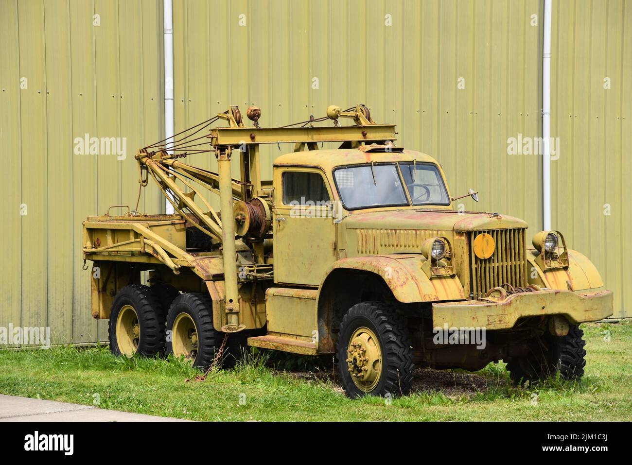 Lelystad, Niederlande. Juli 2022. Ein alter Kranwagen. Hochwertige Fotos Stockfoto