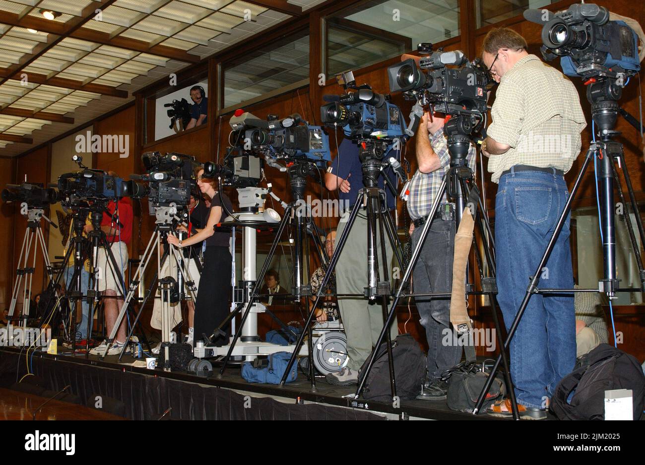 Büro des Sekretärs - SEKRETÄR DONALD EVANS PRÄSENTATION IN ÖFFENTLICH-PRIVATEN GLOBALEN KAMPF GEGEN AIDS Stockfoto