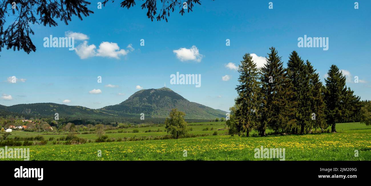 Puy de Dome Vulkan. Natürlicher Regionalpark von Volcans d'Auvergne, Departement Puy de Dome, Auvergne, Frankreich Stockfoto