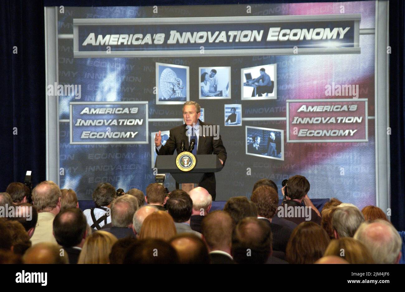 Büro des Sekretärs - BREITBANDVERANSTALTUNG MIT PRÄSIDENT GEORGE W. BUSH Stockfoto