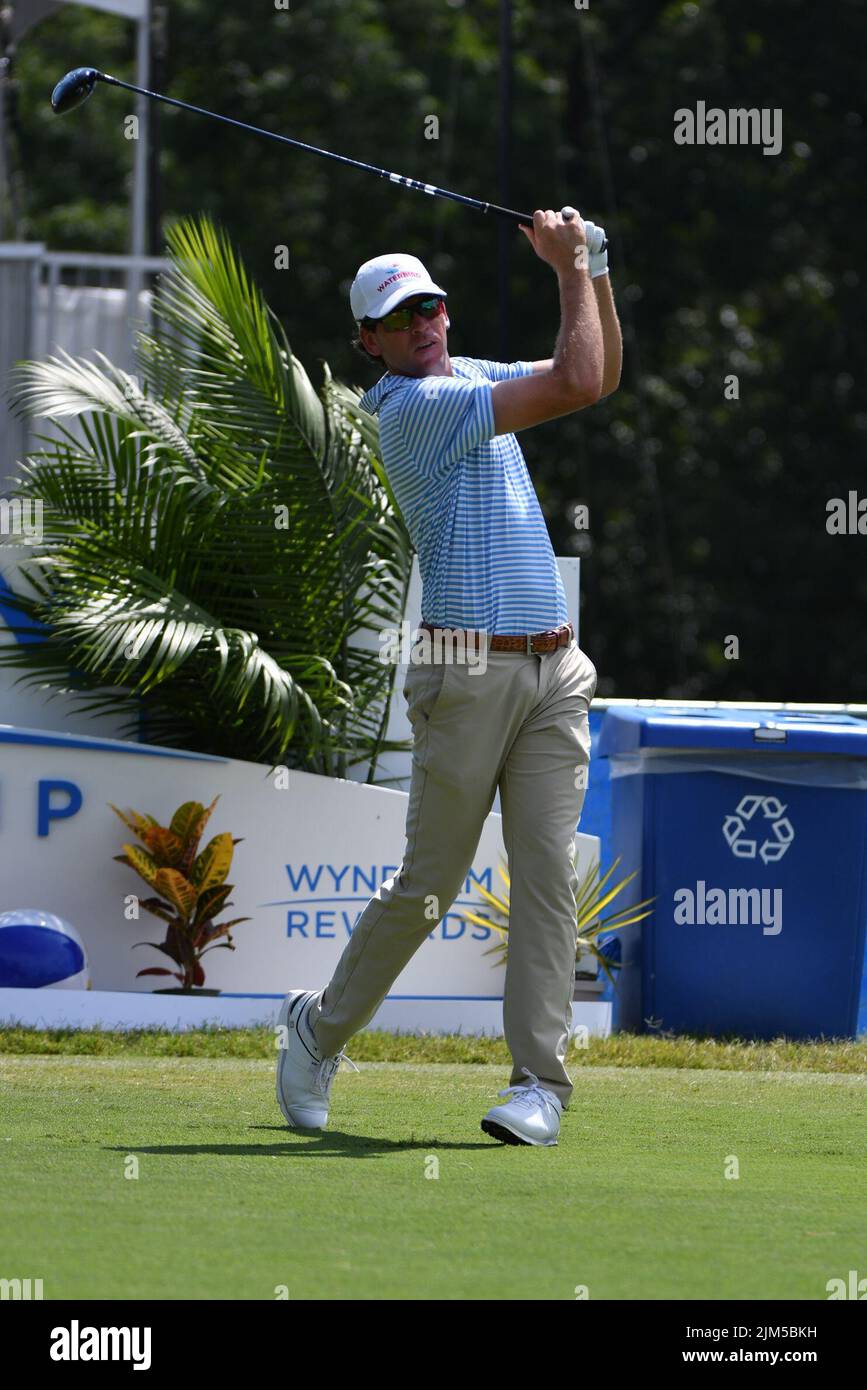 Greensboro, North Carolina. 4. August 2022: Ben Kohles fährt beim ersten Lauf der Wyndham Championship im Sedgefield Country Club in Greensboro, North Carolina, auf dem 9.-Loch-Platz. Brian Bishop/The Patriot über CSM Stockfoto