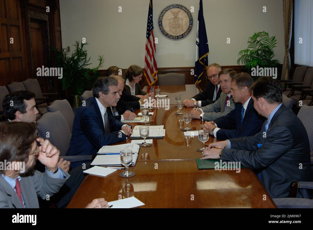 Büro des Sekretärs - Treffen mit dem stellvertretenden Vorsitzenden von Gazprom Stockfoto
