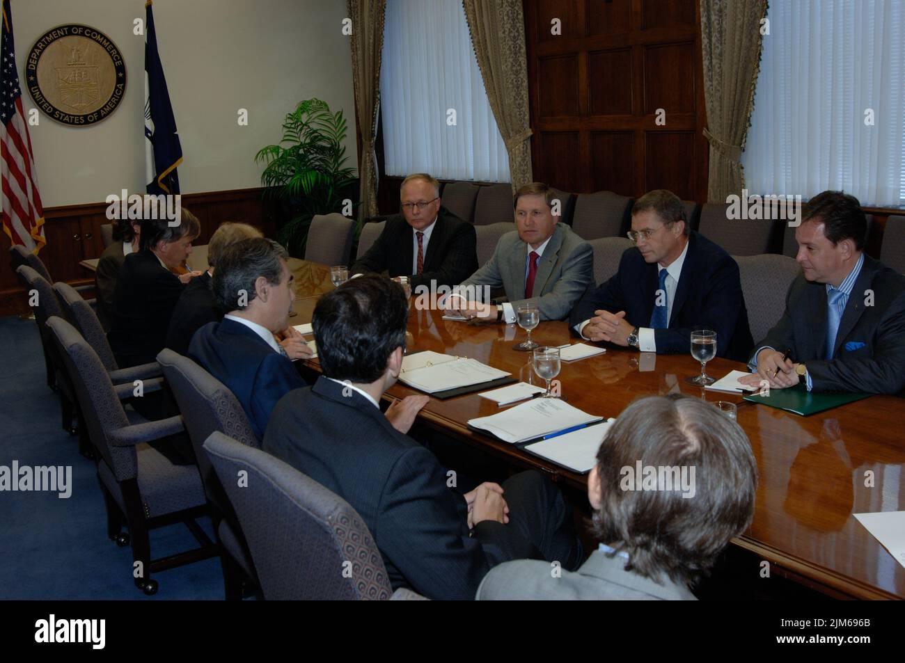 Büro des Sekretärs - Treffen mit dem stellvertretenden Vorsitzenden von Gazprom Stockfoto