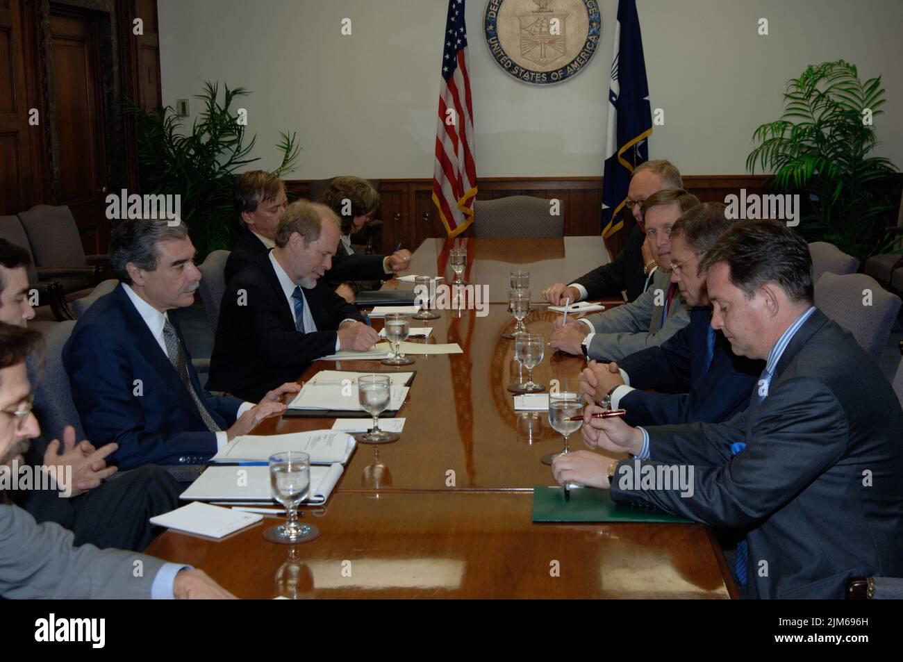 Büro des Sekretärs - Treffen mit dem stellvertretenden Vorsitzenden von Gazprom Stockfoto