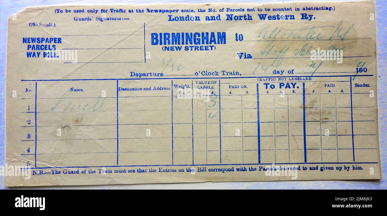 London and North Western Railway, Birmingham New Street - Ein Paketschein für Zeitungen (UK) - 1909 für die Lieferung an Smith (W H Smith?) Stockfoto