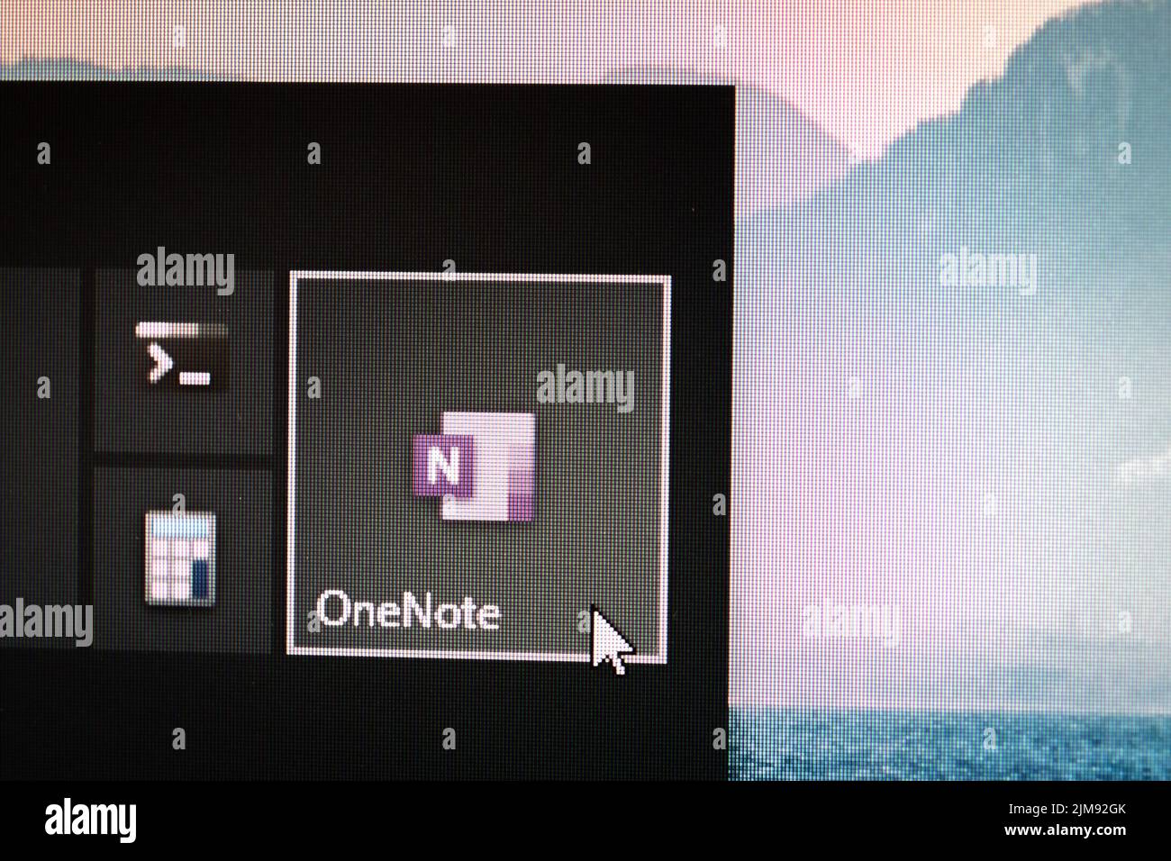 App-Symbol von Microsoft OneNote auf einem Windows 10-Desktop Stockfoto