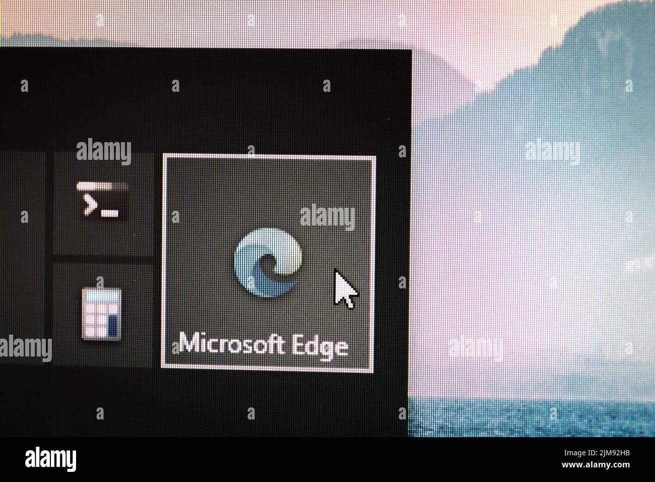 App-Symbol von Microsoft Edge auf einem Windows 10-Desktop Stockfoto