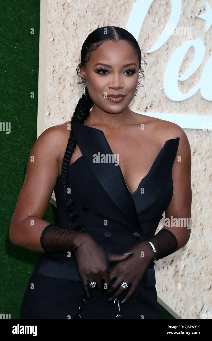 Chante Adams bei der Premiere Der A League of Their Own am 4. August 2022 im Easton Stadium, UCLA in Westwood, CA (Foto: Katrina Jordan/Sipa USA) Stockfoto