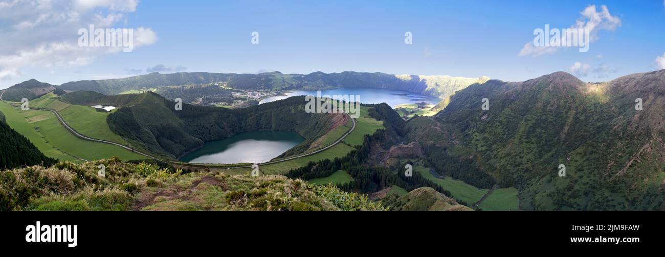 Lagoa de Santiago und Lagoa Azul auf der Insel San Miguel der Azoren Stockfoto