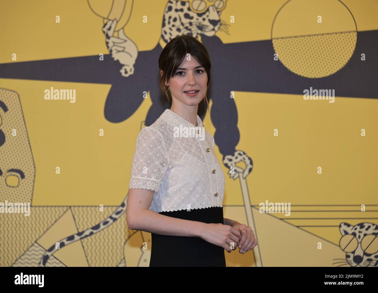 Locarno, Schweiz. 05. August 2022. Locarno, Swiss Locarno Film Festival 2022 Daisy Edgar Jones Fotofilm WAREN DIE CRAWDADS, DIE AUF dem Foto singen: Daisy Edgar Jones Kleid Miu Miu Credit: Independent Photo Agency/Alamy Live News Stockfoto