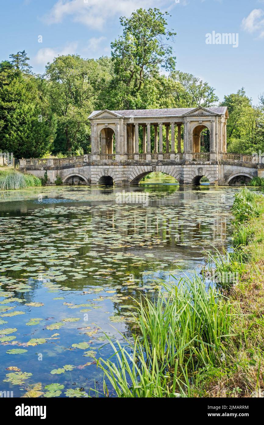 Palladian Bridge Stowe Gardens Buckingham Großbritannien Stockfoto