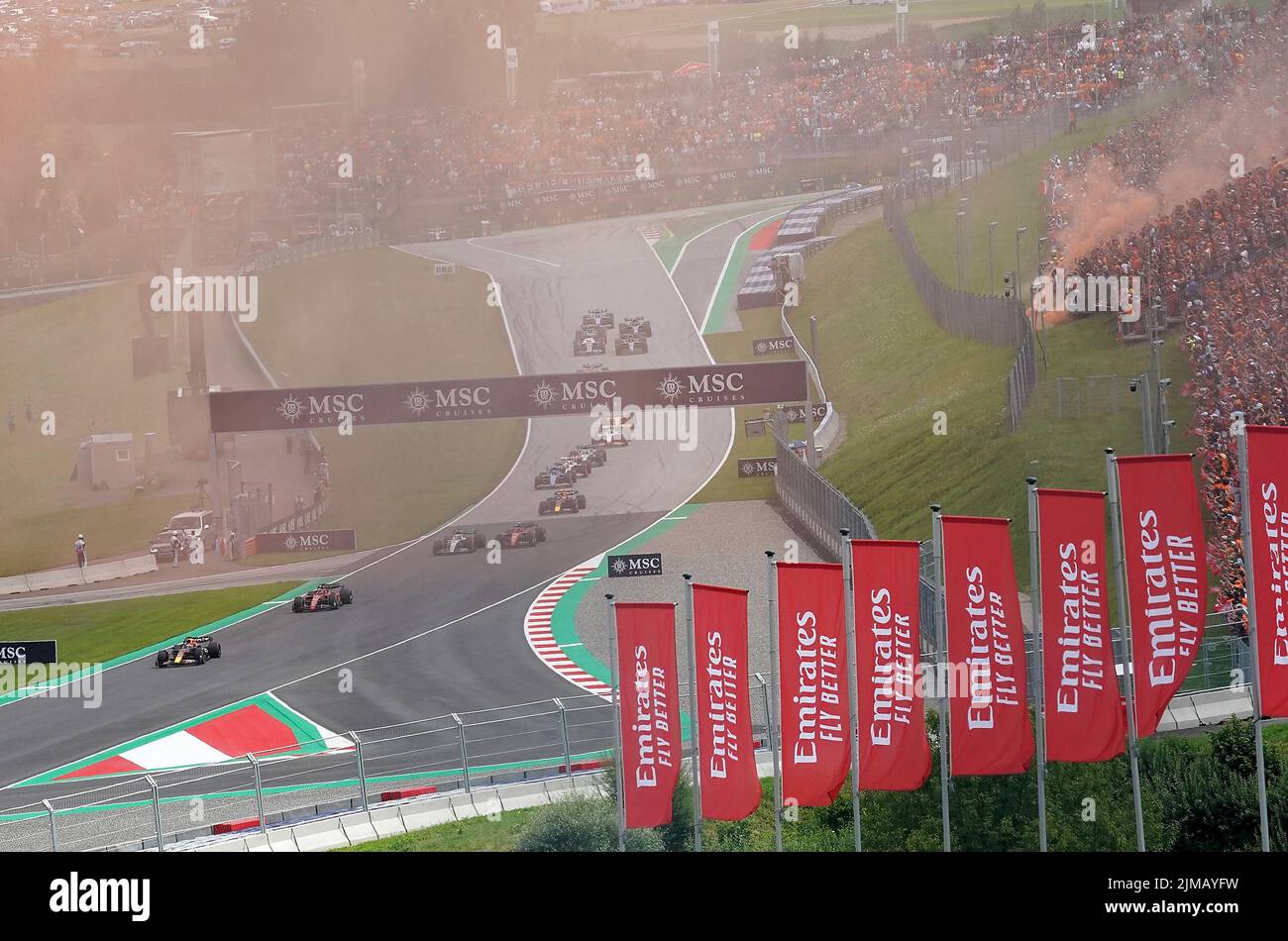 10.07.2022, Red Bull Ring , Spielberg, Formula 1 BWT Grosser Preis von Österreich 2022 , im Bild Rennstart: Max Verstappen (NEL), Oracle Red Bull RAC Stockfoto