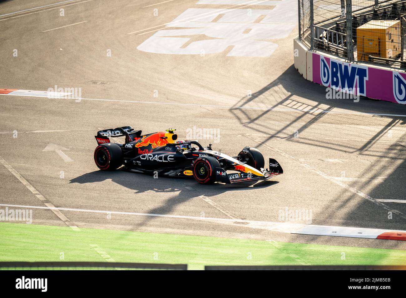 Ein Formel-1-Auto beim Grand Prix 2022 in Baku, Aserbaidschan Stockfoto