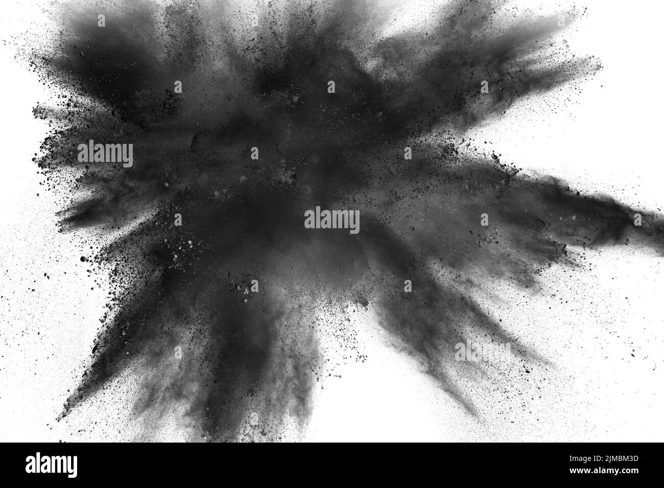 Schwarze Pulverexplosion vor weißem Hintergrund.Schwarzer Staubspritzer. Stockfoto