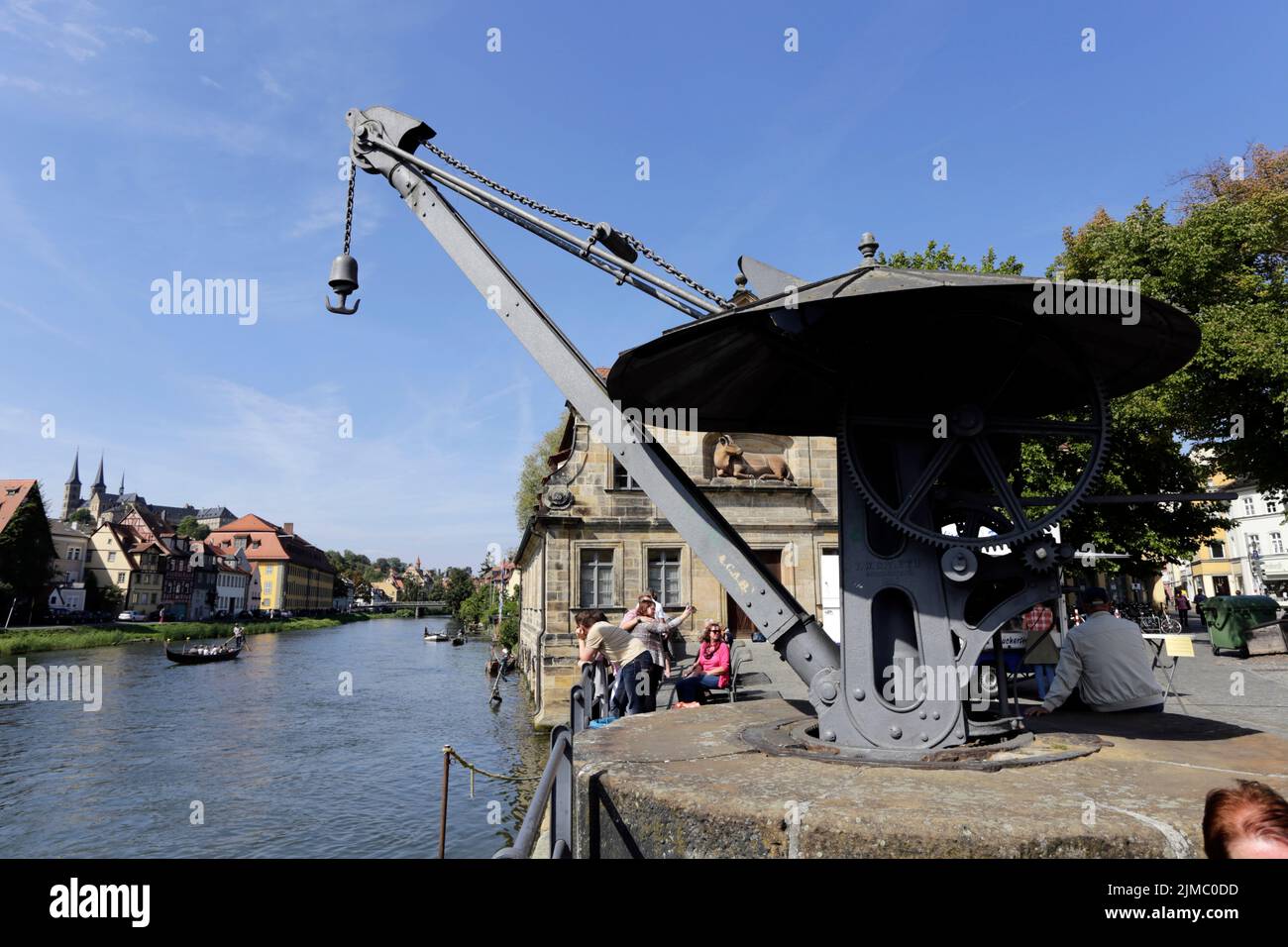 Der Kranich und das alte Schlachthaus Stockfoto