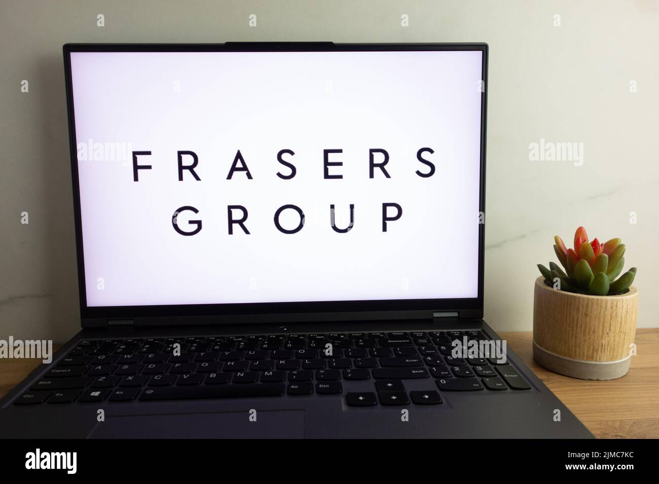 KONSKIE, POLEN – 04. August 2022: Fraser Group plc (vormals Sports Direct International plc) British Retail and Intellectual Property comp Stockfoto