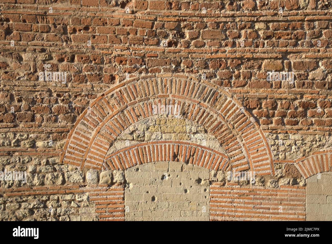 Trier - Trierer Dom, römische Backsteinmauer, Deutschland Stockfoto