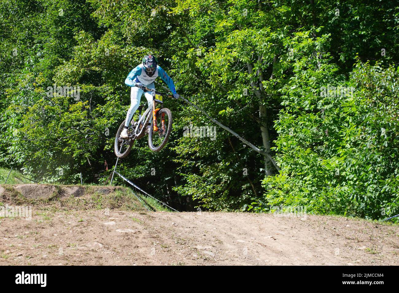 05. August 2022: Während der menÕs Downhill Qualifying Round des Mercedes-Benz UCI Mountain Bike World Cup 2022 in Mont-Sainte-Anne in Beaupre, Quebec, Kanada. Daniel Lea/CSM Stockfoto