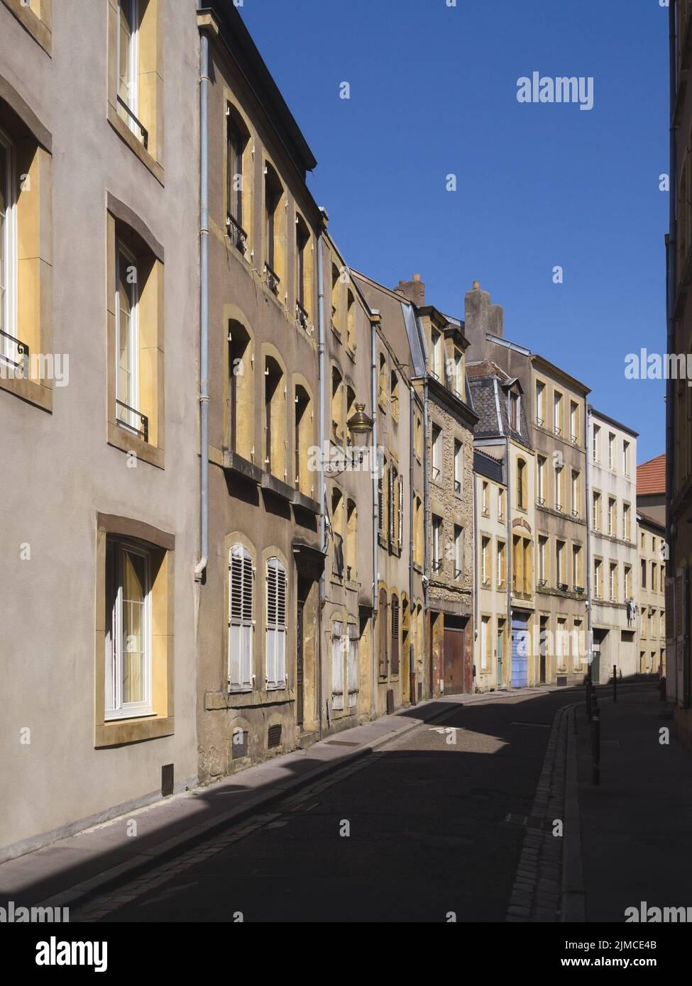 Metz - Alley in der historischen Altstadt, Frankreich Stockfoto
