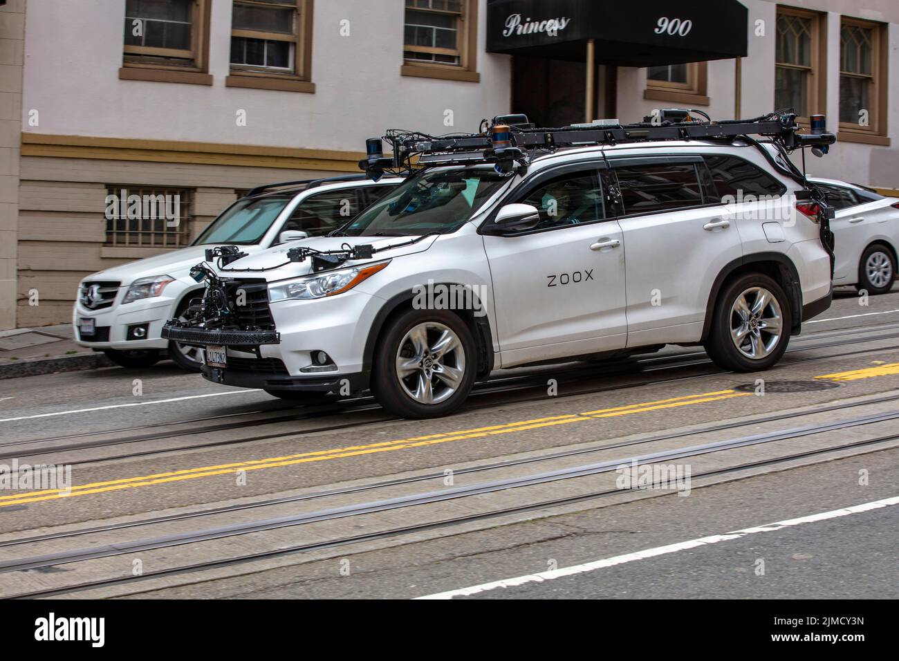 Zoox Toyota SUV, autonomes Fahren Testfahrzeug, Innenstadt, San Francisco, Kalifornien, USA Stockfoto