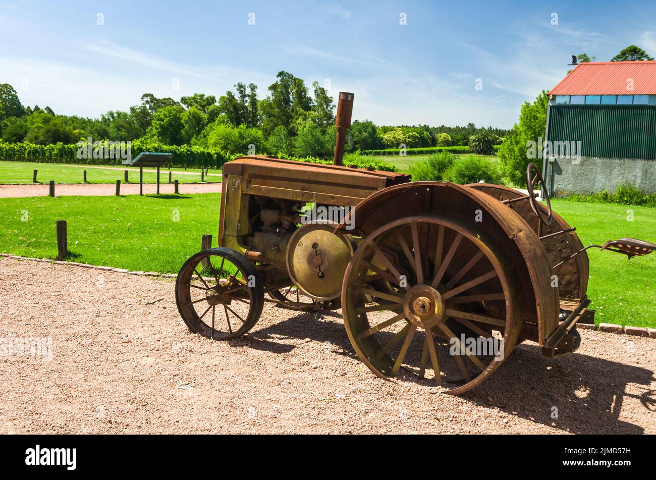 MONTEVIDEO, URUGUAY - 24. Dezember 2016: Berühmte Bodega Bouza, Weingut der feinen Weine aus uruguay. Stockfoto