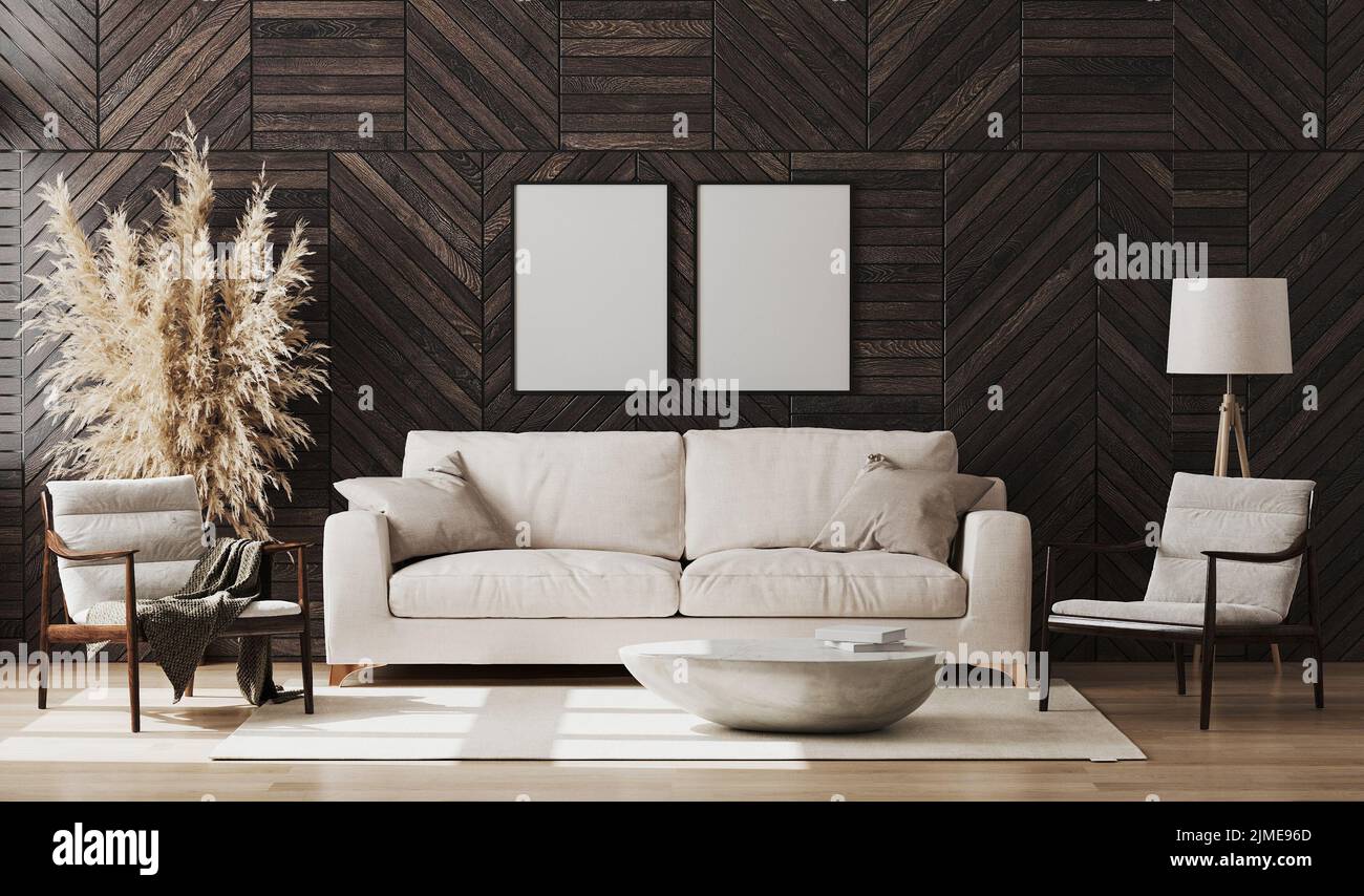 Leere Posterrahmen im modernen Wohnzimmer mit Holzwandpaneel, Holzstühlen und beigefarbenem Sofa, Dekoration, Liv Stockfoto