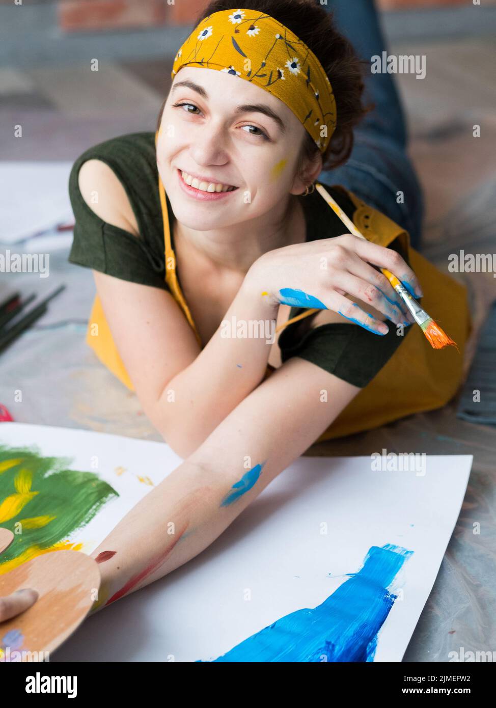 Fine Art Hobby glücklich Maler abstrakte Kunst Stockfoto