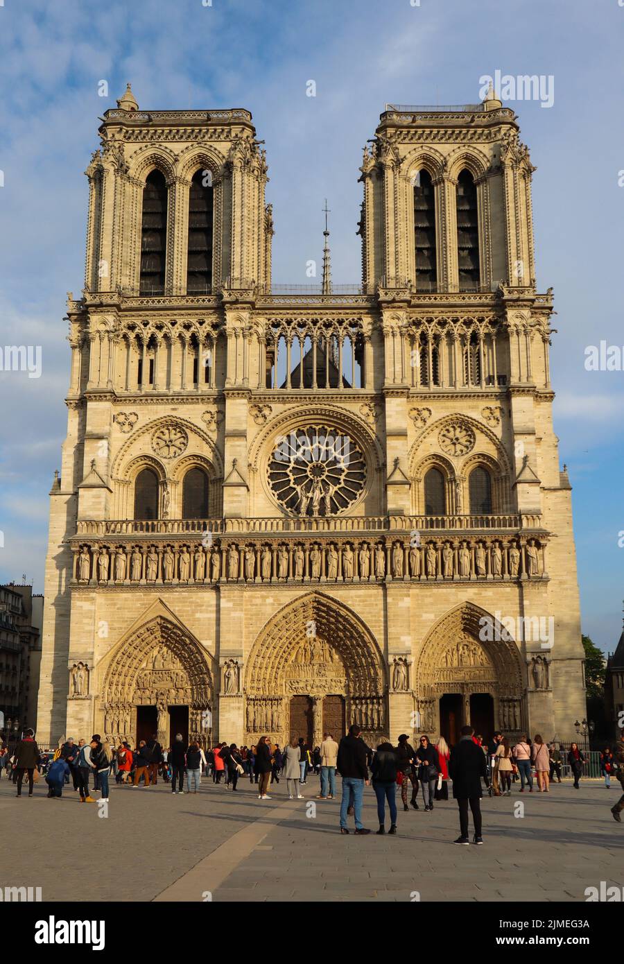 Paris/Frankreich - 05 April 2019. Kathedrale Notre Dame im Frühjahr. Vor dem Brand Stockfoto