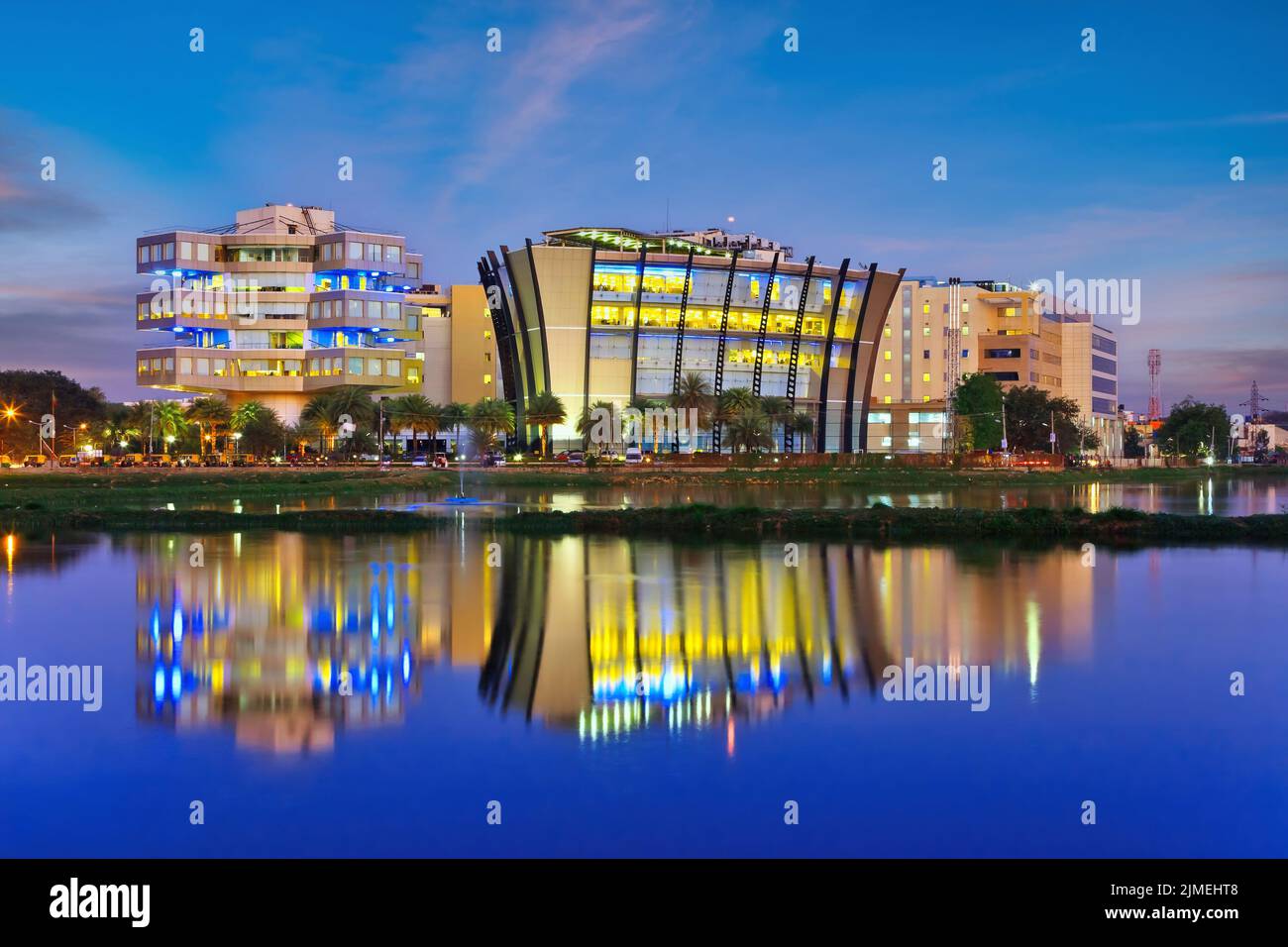 Bangalore Night City Skyine im Bagmane Tech Park oder im India Silicon Valley Stockfoto