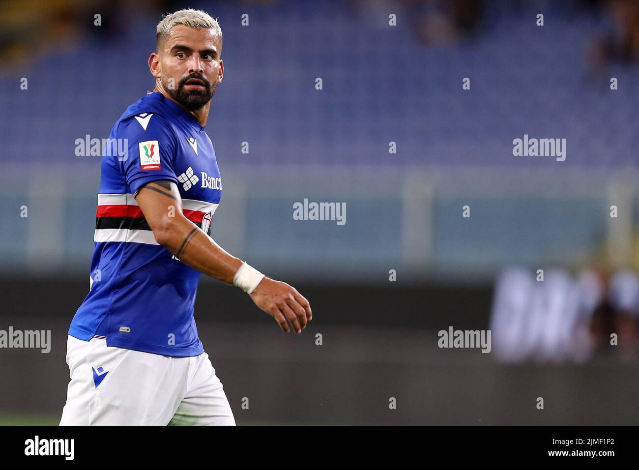Genua, Italien. 5. August 2022. Tomas Rincon von uns Sampdoria schaut während des Coppa Italia-Spiels zwischen uns Sampdoria und Reggina 1914 am 5. August 2022 im Stadio Luigi Ferraris in Genua, Italien, auf. Quelle: Marco Canoniero/Alamy Live News Stockfoto